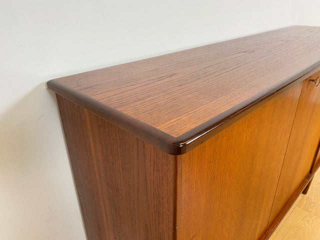 WMK # Skandinavisches Mid-Century Designer Highboard "Roseto" by Svante Skogh for Abra, Vollholz in Teak, mit Schubladen & Bar # Sideboard Schrank Barschrank Kommode Danish Design Vintage Teak 60er