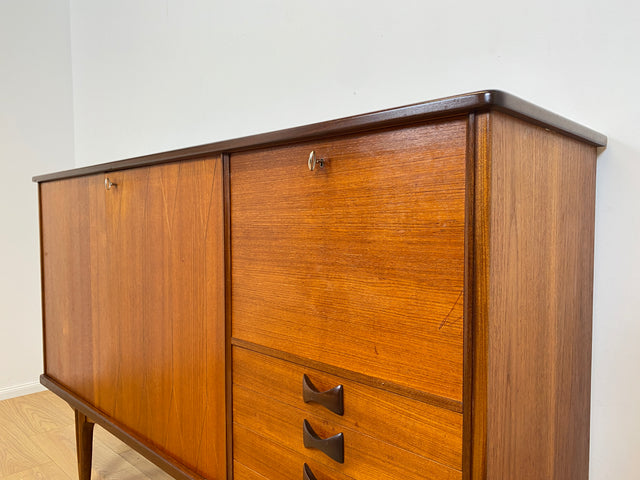 WMK # Skandinavisches Mid-Century Designer Highboard "Roseto" by Svante Skogh for Abra, Vollholz in Teak, mit Schubladen & Bar # Sideboard Schrank Barschrank Kommode Danish Design Vintage Teak 60er