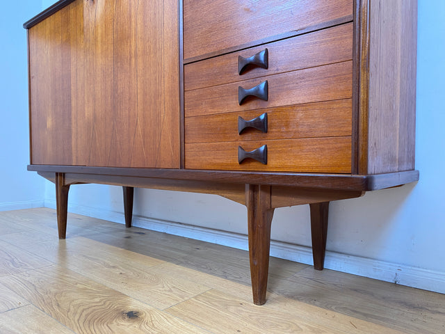 WMK # Skandinavisches Mid-Century Designer Highboard "Roseto" by Svante Skogh for Abra, Vollholz in Teak, mit Schubladen & Bar # Sideboard Schrank Barschrank Kommode Danish Design Vintage Teak 60er