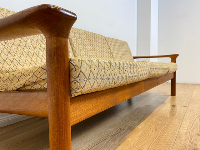 WMK # Stilvolles skandinavisches Mid-Century Designersofa von Glostrup Møbelfabrik mit Teakholz Rahmen & neuem Bezug # 3er Sofa Couch 3-Sitzer Daybed Sitzgarnitur Sitzgruppe Danish Design Vintage Teak