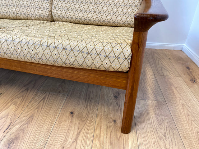 WMK # Stilvolles skandinavisches Mid-Century Designersofa von Glostrup Møbelfabrik mit Teakholz Rahmen & neuem Bezug # 3er Sofa Couch 3-Sitzer Daybed Sitzgarnitur Sitzgruppe Danish Design Vintage Teak