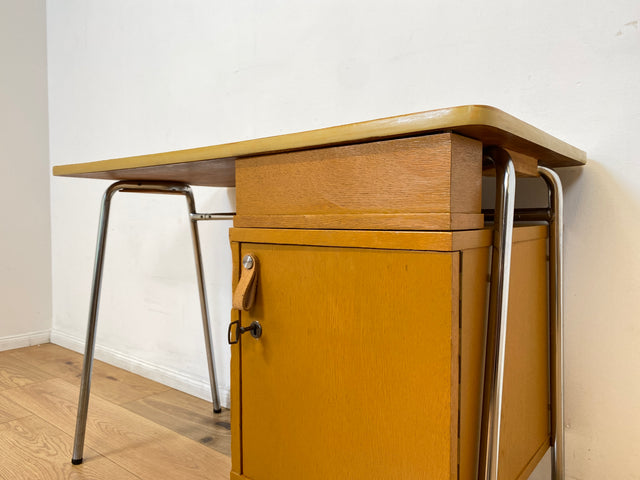 WMK I Kultiger kleiner Space Age Schreibtisch auf formschönem Chrom Gestell mit Ledergriff & 6 Schubladen I Desk Arbeitstisch Computertisch Kinderschreibtisch Sekretär Retro Vintage 60er 70er Hamburg