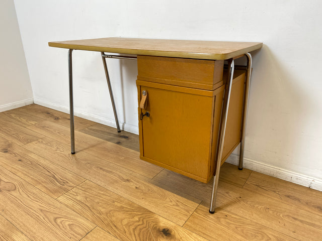 WMK I Kultiger kleiner Space Age Schreibtisch auf formschönem Chrom Gestell mit Ledergriff & 6 Schubladen I Desk Arbeitstisch Computertisch Kinderschreibtisch Sekretär Retro Vintage 60er 70er Hamburg