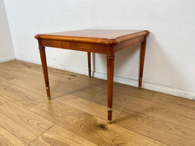 WMK # Hübscher, formschöner und gut erhaltener Stilmöbel Couchtisch aus Kirschholz mit fein gedrechselten Tischbeinen # Salontisch Wohnzimmertisch Beistelltisch Sofatisch Coffee Table Vintage Retro