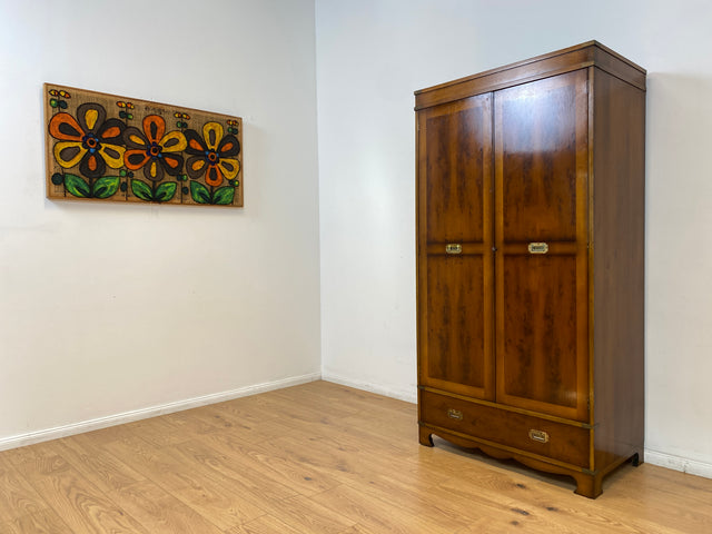 WMK # Eleganter und geräumiger Stilmöbel Kleiderschrank im englischem Stil ähnlich Harrods mit Schubladen und Messingbeschlägen # Schrank Schlafzimmerschrank Wardrobe Colonial Kennedy Military Vintage