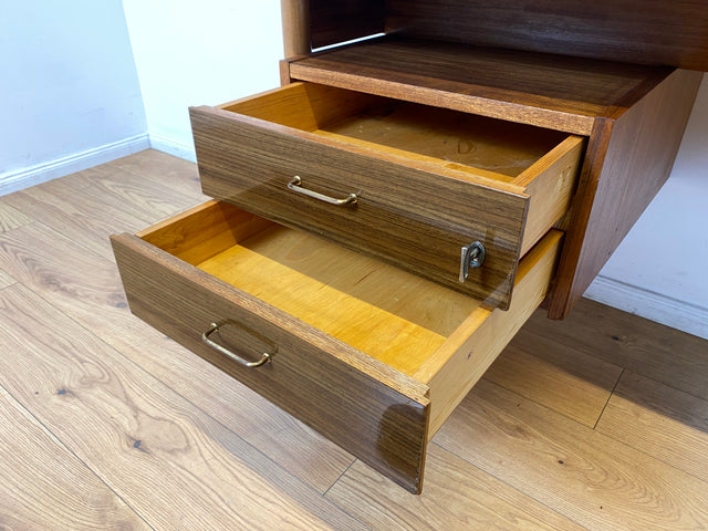 WMK I Versand 85€ I Stilvoller kleiner Mid-Century Schreibtisch , freistehend, mit Schubladen & Messinggriffen I Desk Arbeitstisch Bürotisch Sekretär DDR 60er 70er Vintage Berlin Regensburg Flensburg