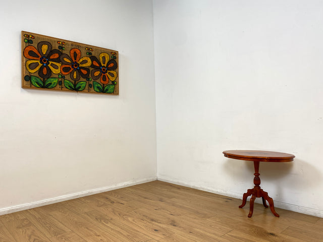 WMK Stilvoller und sehr gute erhaltener Vintage Beistelltisch im antiken Stile in Kirschholz mit fein gedrechselter Mittelsäule I Tisch Salontisch Couchtisch Ablage Lampentisch Stilmöbel Barock Berlin