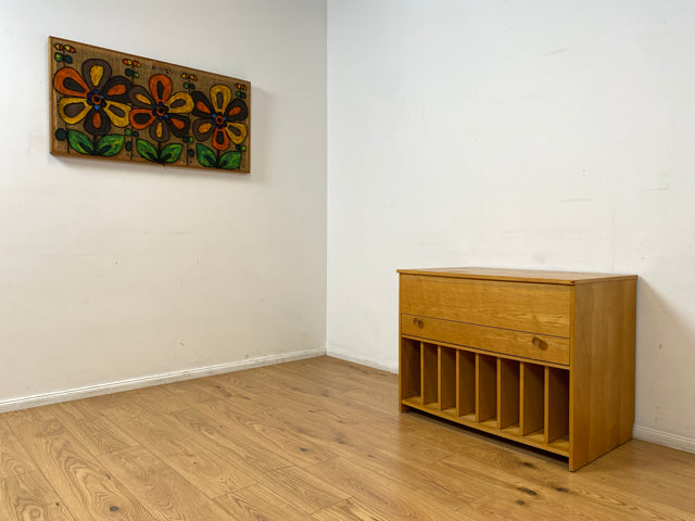 WMK I Heller Vintage Phonoschrank in Esche mit Vinyl Regal und Plattenspieler Fach I Vinylschrank Schalplattenschrank Plattenschrank LP Regal Kommode Sideboard Retro 60er 70er I Berlin Köln Stuttgart