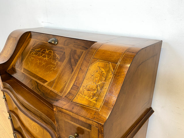 WMK # Sehr schöner und gut erhaltener kleiner Vintage Sekretär im antiken Stil mit Intarsien & Messinggriffen # Schreibschrank Schreibtisch Desk Kommode Schubladenkommode Stilmöbel Berlin Dresden Jena