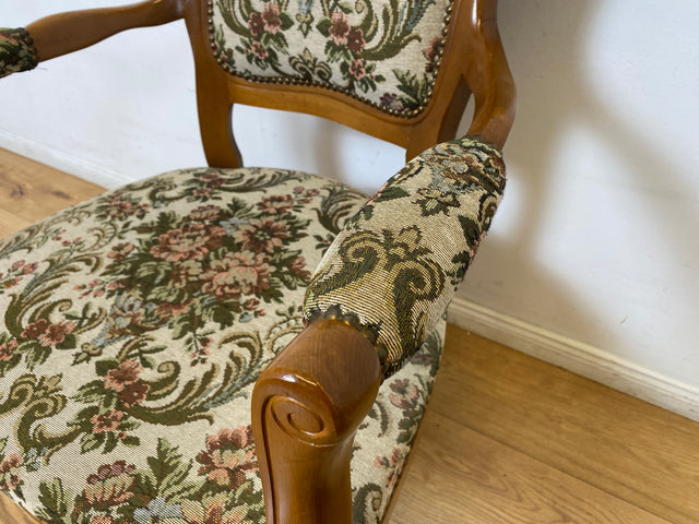 WMK I Eleganter und gut erhaltener Vintage Sessel im antiken Stil mit floralem Originalbezug