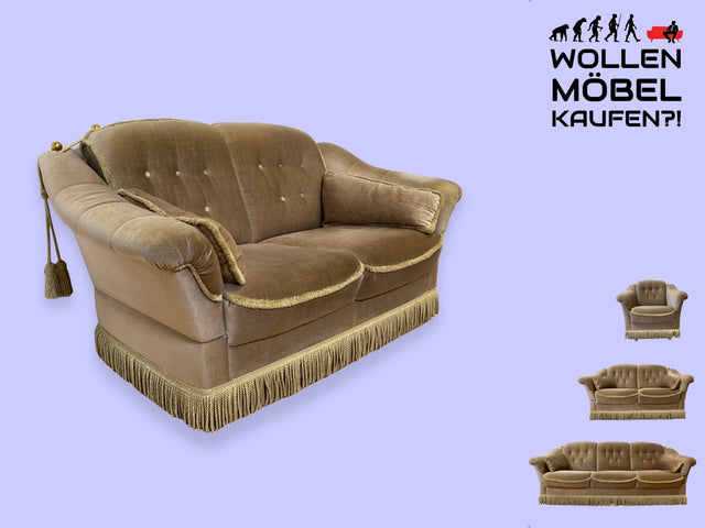 WMK I Äußerst gemütliches Vintage Sofa mit samtartigen beigen Originalbezug, Fransen & ausklappbaren Armlehnen I 2er Couch 2-Sitzer Daybed Sitzgarnitur Polstergarnitur Retro I Berlin Halle Stuttgart