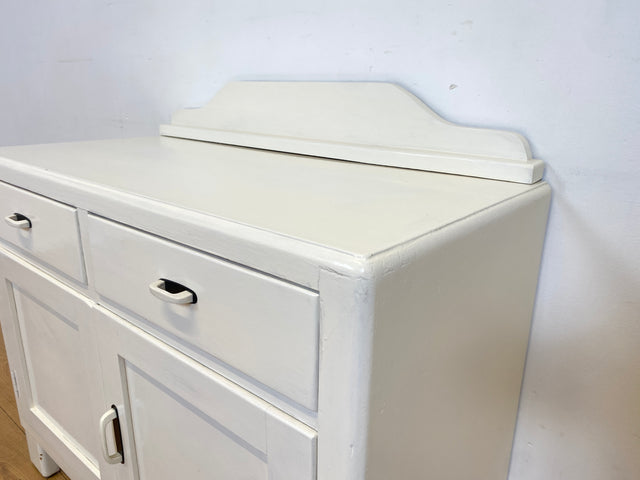 WMK I Formschöne weiße 1930er Jahre Art Deco Kommode aus vollem Holz mit Schubladen & hübschen Originalgriffen I Schrank Anrichte Sideboard Wickelkommode Wäschekommode Jugendstil Antik Vintage Berlin