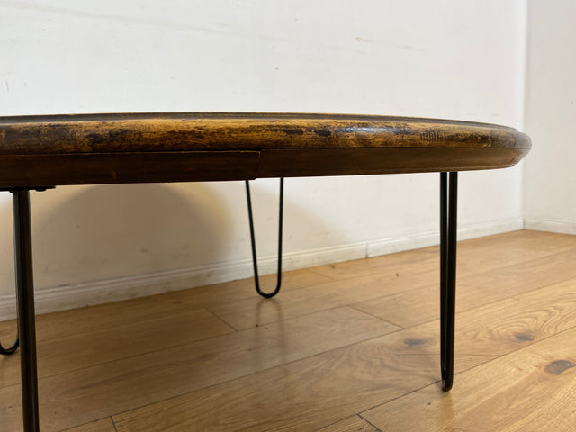 WMK I Sehr schöner runder großer Upcycling Couchtisch mit 30er Jahre Mosaik Tischplatte & neuen Hairpin Metallfüßen
