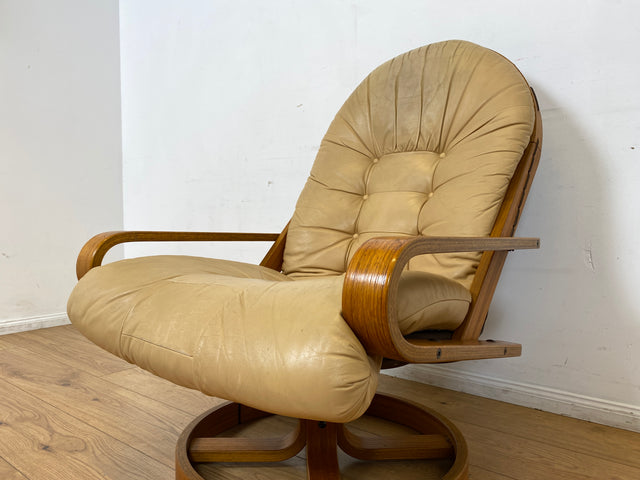 Eleganter & äußerst gemütlicher norwegischer Designer Drehsessel von Rybo Rykken mit beigem Echtleder Bezug