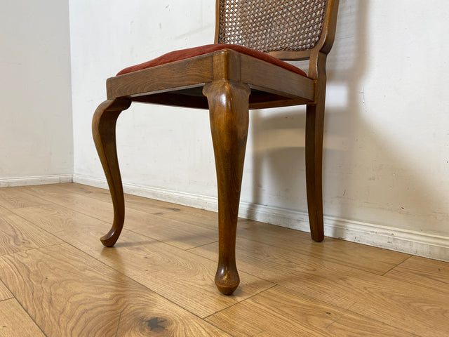 Set aus 4 wunderschönen 50er Jahre Chippendale Esszimmerstühlen mit Wiener Geflecht & bordeaux rotem Bezug I 4er Stühle Holzstühle Küchenstühle Mid-Century Vintage Barock I