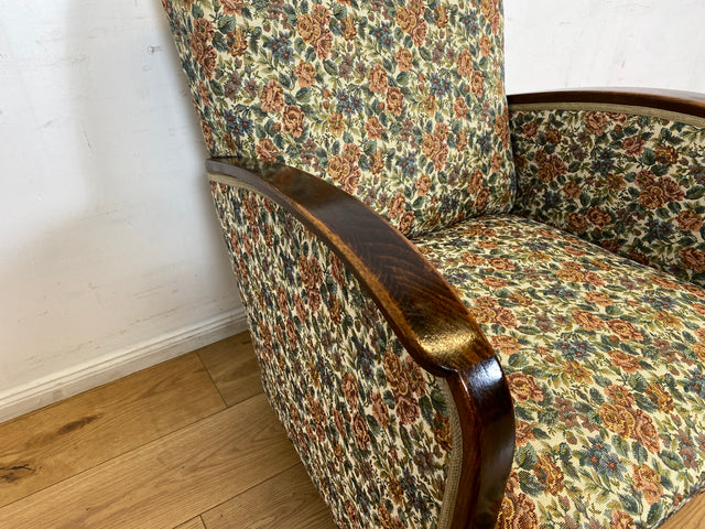 WMK I 1/4 Besonders schöner 30er Jahre Art Deco Sessel mit grandiosem floralem Bezug und Federkern