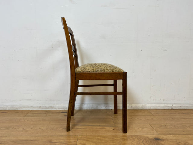 WMK I 1/2 Klassischer 30er Jahre Küchenstuhl aus Buche mit freundlichem Originalbezug und Federkernsitz I Stuhl Esszimmerstuhl Holzstuhl Dining Chair Antik Art Deco Vintage I Berlin Frankfurt Bremen