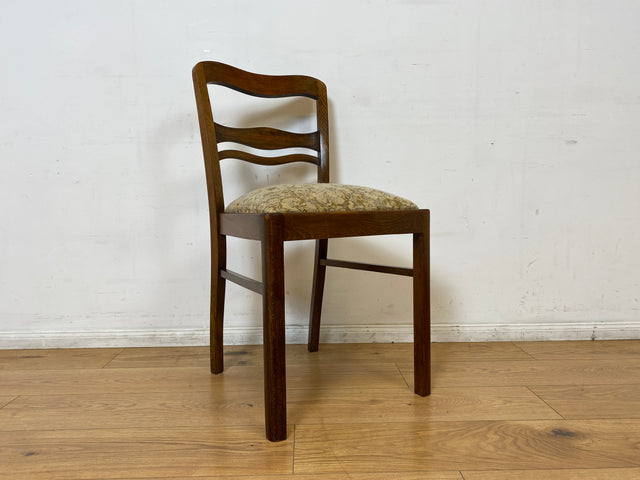 WMK I 1/2 Klassischer 30er Jahre Küchenstuhl aus Buche mit freundlichem Originalbezug und Federkernsitz I Stuhl Esszimmerstuhl Holzstuhl Dining Chair Antik Art Deco Vintage I Berlin Frankfurt Bremen