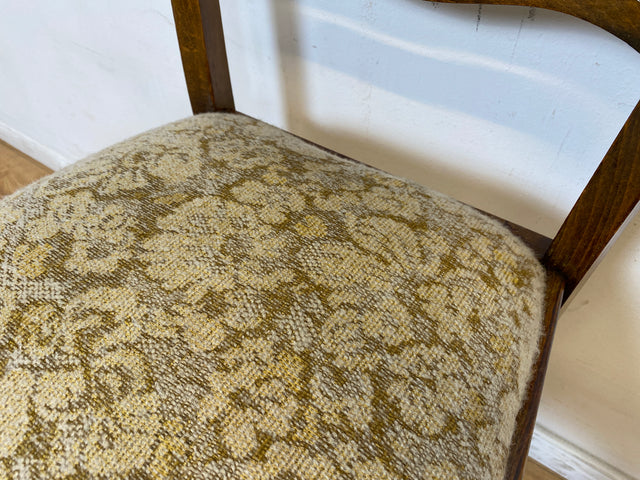 WMK I 1/2 Klassischer 30er Jahre Küchenstuhl aus Buche mit freundlichem Originalbezug und Federkernsitz I Stuhl Esszimmerstuhl Holzstuhl Dining Chair Antik Art Deco Vintage I Berlin Frankfurt Bremen