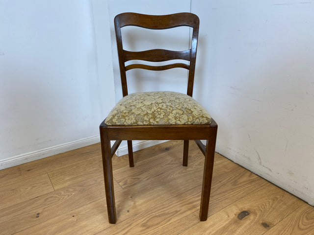 WMK I 1/2 Klassischer 30er Jahre Küchenstuhl aus Buche mit freundlichem Originalbezug und Federkernsitz I Stuhl Esszimmerstuhl Holzstuhl Dining Chair Antik Art Deco Vintage I Berlin Frankfurt Bremen