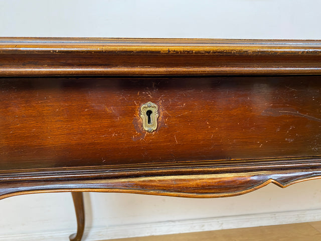 WMK I Eleganter & sehr großer 50er Jahre Schreibtisch oder auch Esstisch im antiken Stil mit Schubladen