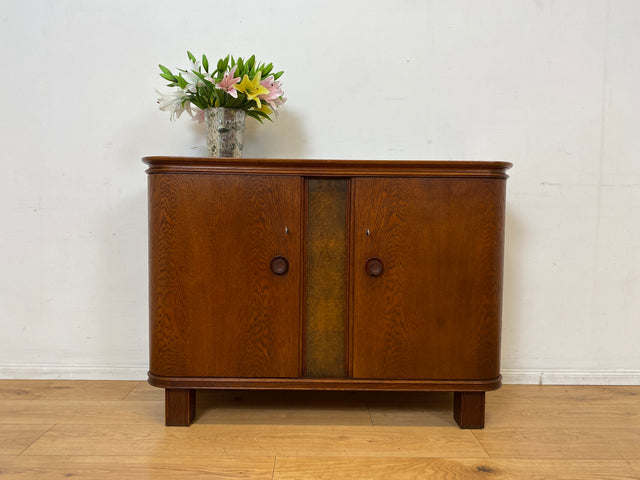 Hochwertige und gut erhaltene 1930er Jahre Art Deco Kommode aus vollem Holz mit schönen Holzgriffen I Schrank Sideboard Wäschekommode Anrichte Wickelkommode Antik Vintage I