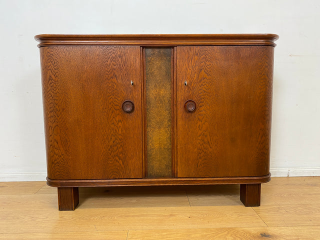 Hochwertige und gut erhaltene 1930er Jahre Art Deco Kommode aus vollem Holz mit schönen Holzgriffen I Schrank Sideboard Wäschekommode Anrichte Wickelkommode Antik Vintage I