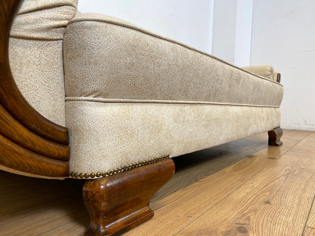 Wunderschöne und sehr gut erhaltene 1930er Jahre Art Deco Liege in beigem Bezug und gemütlichem Federkern I Daybed Sofa Couch Récamiere Chaiselongue Antik Vintage 30er I