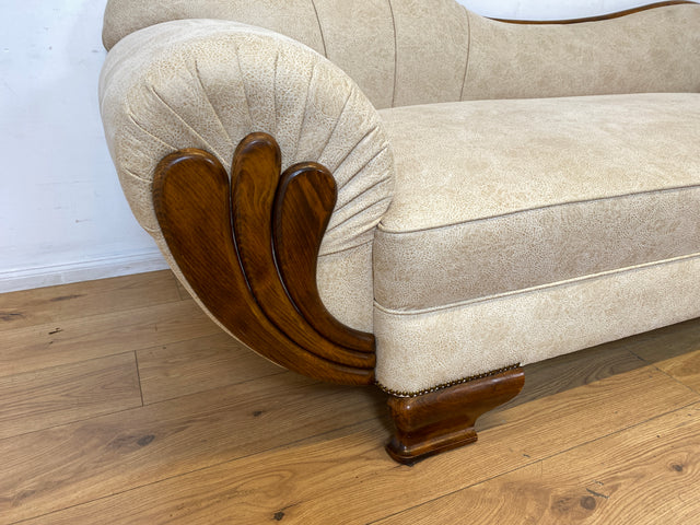Wunderschöne und sehr gut erhaltene 1930er Jahre Art Deco Liege in beigem Bezug und gemütlichem Federkern I Daybed Sofa Couch Récamiere Chaiselongue Antik Vintage 30er I