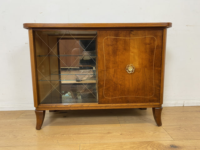 Sehr schöne 50er Jahre Barkommode aus vollem Holz mit Schiebetüren und verspiegeltem Barfach I Barschrank Bar Mini-Bar Kommode Schrank Sideboard Vitrine Mid-Century Vintage I