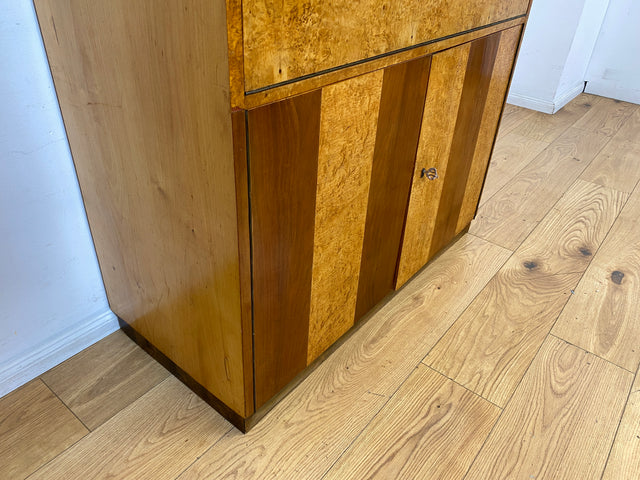 Hübscher 50er Jahre Schreibschrank aus vollem Holz in Maserbirke I Schrank Sekretär Schreibtisch Schreibkommode Highboard Bücherschrank Barschrank Vintage Mid-Century 60er I