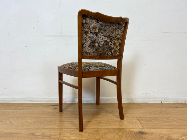 Set aus 4 eleganten und stabilen 50er Jahre Stühle mit floralem Originalbezug I 4er Esszimmerstühle Holzstühle Küchenstühle Dining Chairs Blumen Mid-Century Vintage 60er I
