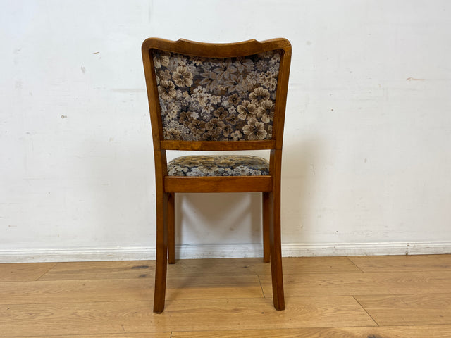 Set aus 4 eleganten und stabilen 50er Jahre Stühle mit floralem Originalbezug I 4er Esszimmerstühle Holzstühle Küchenstühle Dining Chairs Blumen Mid-Century Vintage 60er I