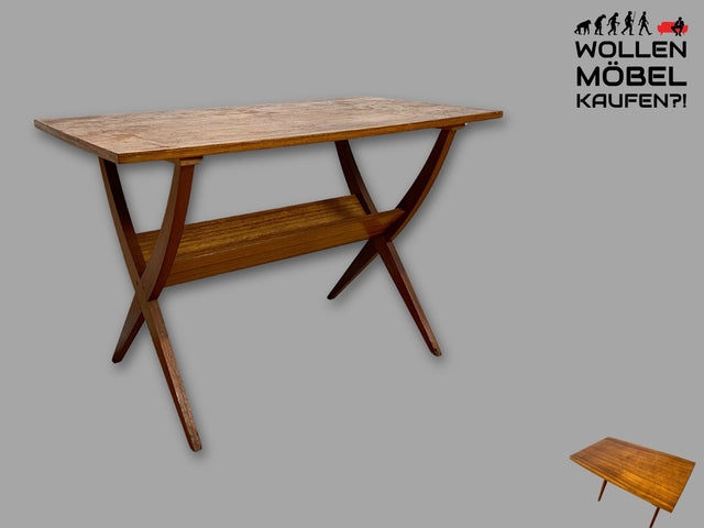 Formschöner jedoch etwas abgenutzter 60er Jahre Wohnzimmertisch mit Ablage I Salontisch Couchtisch Coffee Table niedriger Küchentisch Tisch Holztisch Mid-Century Vintage I