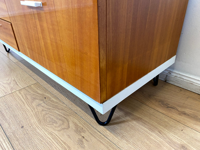 Hübsches 70er Jahre Lowboard mit Schubladen und Klappe, auf neuen Hairpin Füßen I Kommode Sideboard Wäschekommode Flurkommode TV Bank Board Fernsehkommode Retro Vintage I