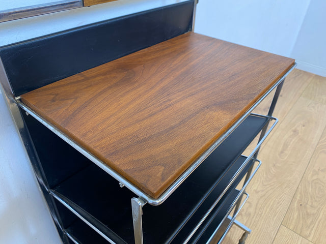 Stilvoller 70er Jahre Space Age Zeitungsständer auf Rollen aus Chrom , Leder & Nussbaum I Zeitungsablage Beistelltisch Ablage Couchtisch Regal Servierwagen Teewagen Vintage I