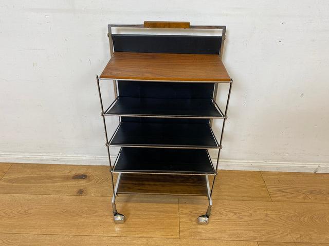 Stilvoller 70er Jahre Space Age Zeitungsständer auf Rollen aus Chrom , Leder & Nussbaum I Zeitungsablage Beistelltisch Ablage Couchtisch Regal Servierwagen Teewagen Vintage I
