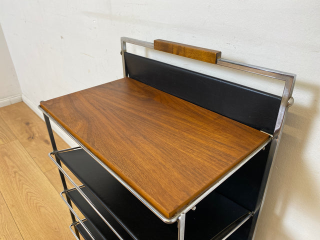 Stilvoller 70er Jahre Space Age Zeitungsständer auf Rollen aus Chrom , Leder & Nussbaum I Zeitungsablage Beistelltisch Ablage Couchtisch Regal Servierwagen Teewagen Vintage I