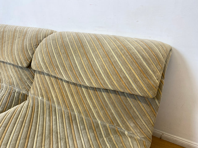 WMK I Ikonisches 70er Jahre Wave Sofa von Giovanni Offredi für Saporiti Italia auf Chrom Gestell und in Originalbezug