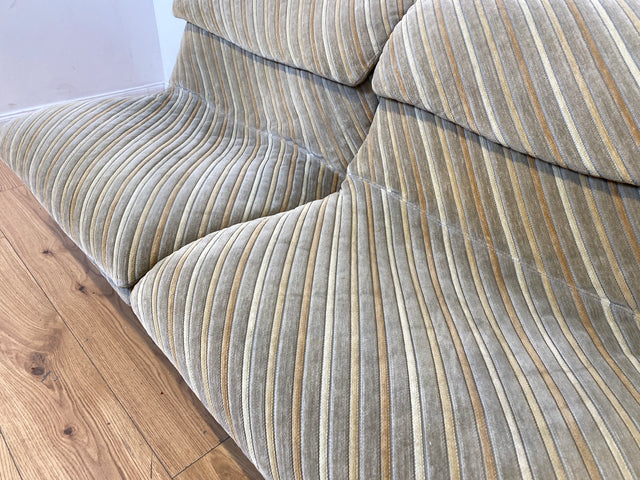 WMK I Ikonisches 70er Jahre Wave Sofa von Giovanni Offredi für Saporiti Italia auf Chrom Gestell und in Originalbezug