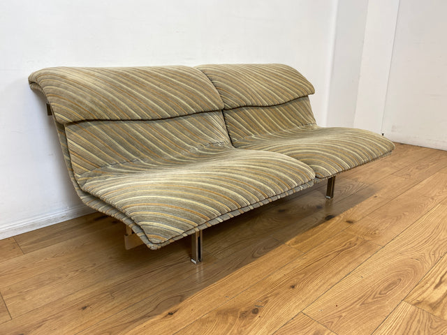 WMK I Ikonisches 70er Jahre Wave Sofa von Giovanni Offredi für Saporiti Italia auf Chrom Gestell und in Originalbezug