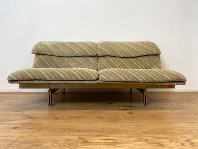 WMK I Ikonisches 70er Jahre Wave Sofa von Giovanni Offredi für Saporiti Italia auf Chrom Gestell und in Originalbezug