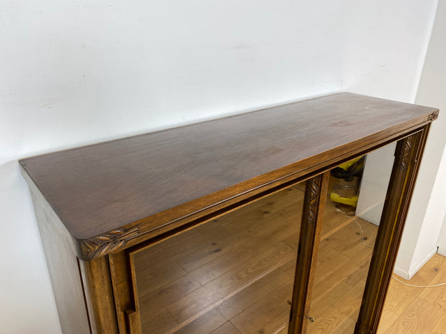 Besonders schöne handverzierte antike Vitrine aus vollem Holz mit Beleuchtung I Glasvitrine Büchervitrine Wohnzimmerschrank Geschirrschrank Highboard Art Deco Vintage I