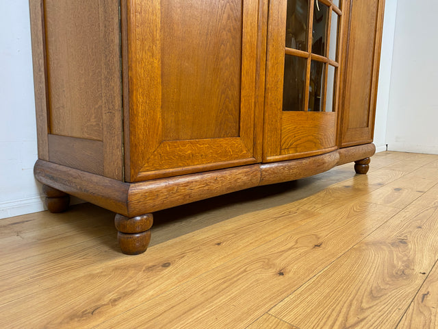 Imposanter und handverzierter antiker Kleiderschrank aus vollem Holz mit Glastür I Schrank Schlafzimmerschrank Wäscheschrank Wardrobe Bauernschrank Jugendstil Vintage I
