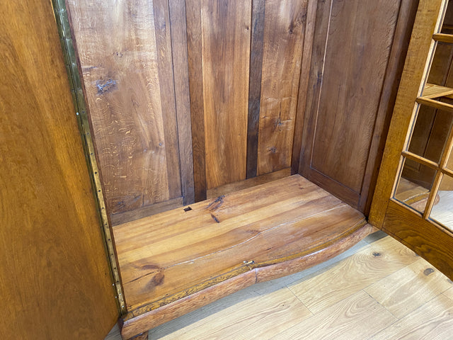 Imposanter und handverzierter antiker Kleiderschrank aus vollem Holz mit Glastür I Schrank Schlafzimmerschrank Wäscheschrank Wardrobe Bauernschrank Jugendstil Vintage I