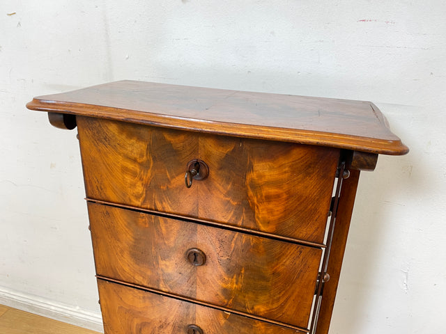 I Der schönste Beistelltisch dass du heute siehst I Edler antiker Notenschrank I Vollholz in Nussbaum Schmetterlingsfurnier I Kommode Ablage Flurkommode Biedermeier Vintage I