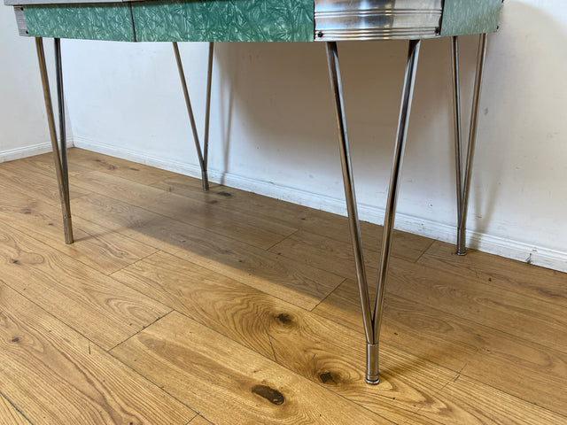 WMK I Kultiger ausziehbarer amerikanischer 50er Jahre Chromline Diner Table mit Resopal Tischplatte & Chrom Gestell