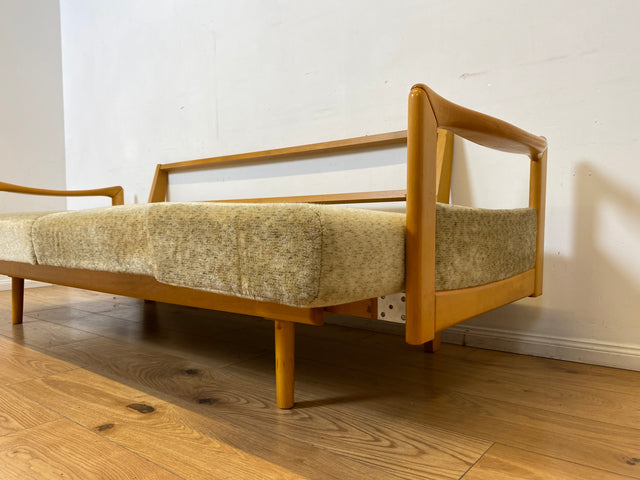 WMK I Stilvolles ausziehbares Vintage Designersofa Stella von Knoll aus 1978 mit beigem Originalbezug