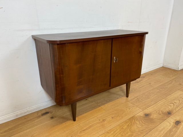 Formschöne und gut erhaltene dunkle Mid-Century Kommode aus 1965 I Schrank Sideboard Wäschekommode Schuhkommode Schuhschrank TV Lowboard Bank Rockabilly Mid-Century Vintage I