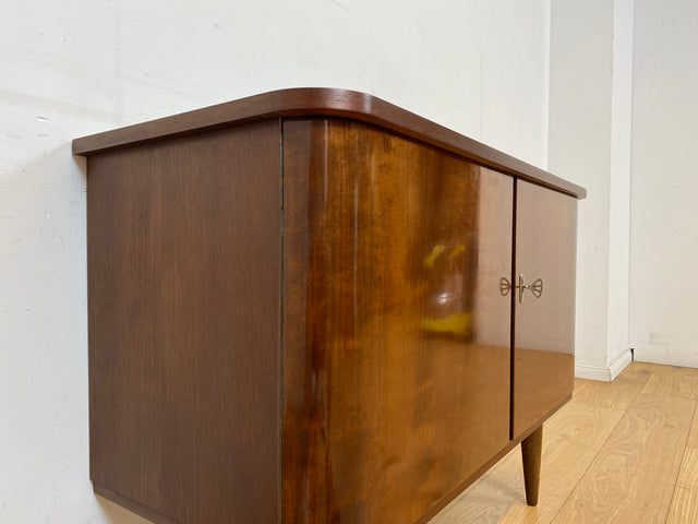 Formschöne und gut erhaltene dunkle Mid-Century Kommode aus 1965 I Schrank Sideboard Wäschekommode Schuhkommode Schuhschrank TV Lowboard Bank Rockabilly Mid-Century Vintage I